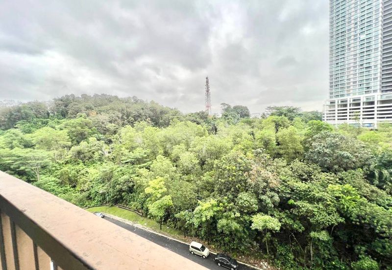 Villa Park Condominium