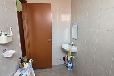 Taman Desa Bestari, Salak Tinggi