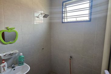 Taman Desa Bestari, Salak Tinggi