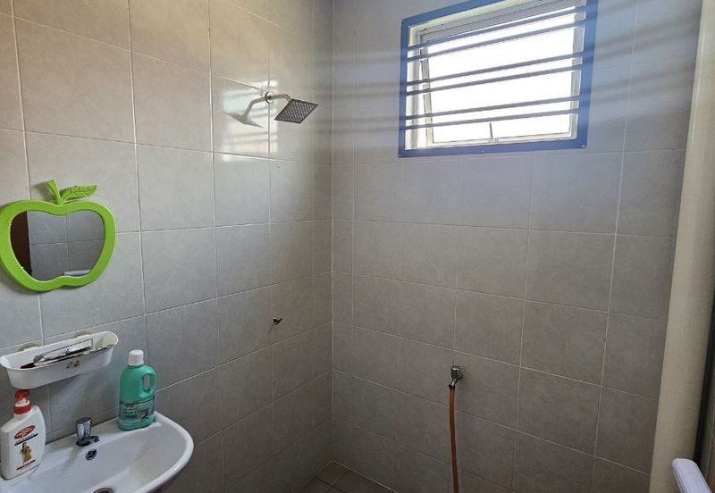 Taman Desa Bestari, Salak Tinggi