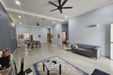 Taman Desa Bestari, Salak Tinggi