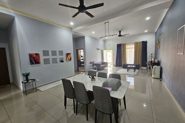 Taman Desa Bestari, Salak Tinggi