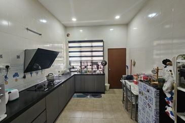 Taman Desa Bestari, Salak Tinggi