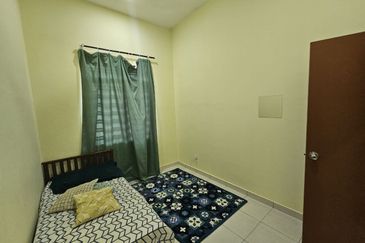 Taman Desa Bestari, Salak Tinggi