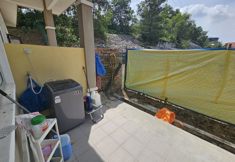 Taman Desa Bestari, Salak Tinggi