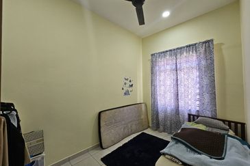 Taman Desa Bestari, Salak Tinggi