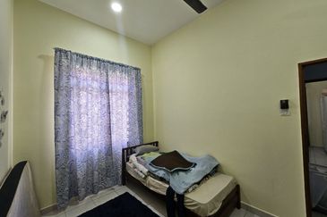 Taman Desa Bestari, Salak Tinggi