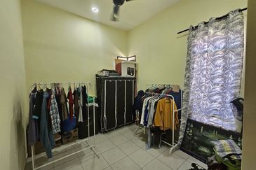 Taman Desa Bestari, Salak Tinggi