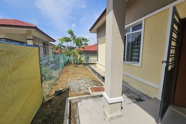 Taman Desa Bestari, Salak Tinggi