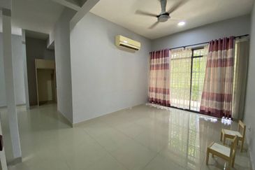 Crescent Park Townvilla