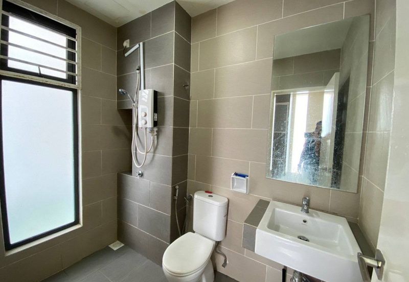 Crescent Park Townvilla