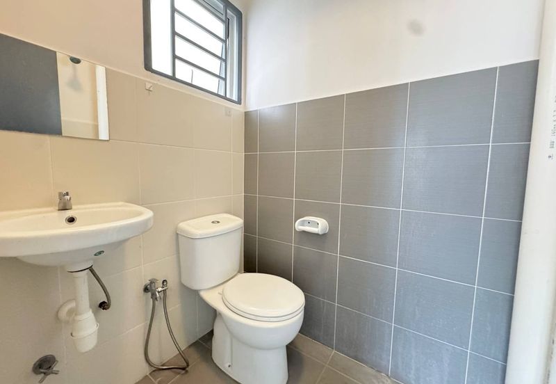 Residensi Laguna Biru 2