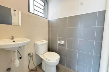 Residensi Laguna Biru 2