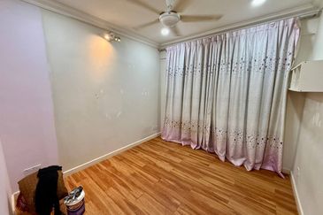 Vista Pinggiran, Taman Pinggiran Putra