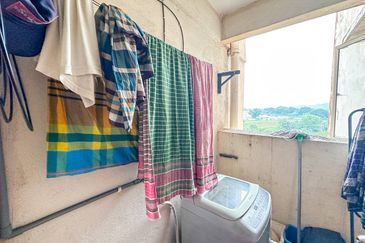 Pangsapuri Putra Damai