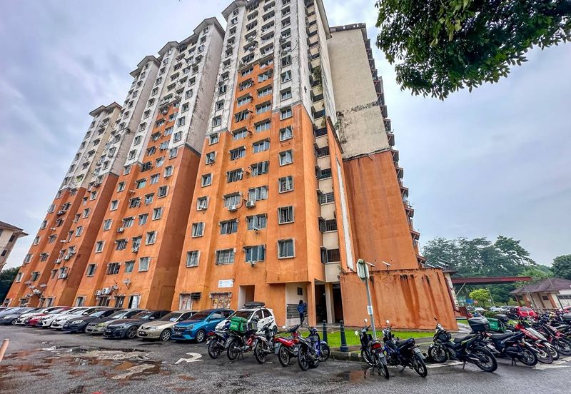 Pangsapuri Putra Damai