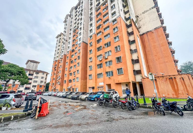 Pangsapuri Putra Damai