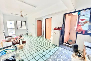 Saujana Ria Apartment