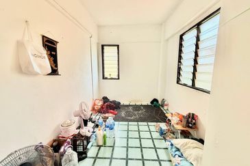 Saujana Ria Apartment