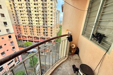 Saujana Ria Apartment