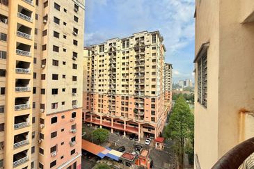 Saujana Ria Apartment