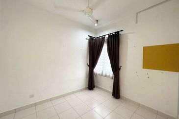 D'Camelia Court Nilai Impian