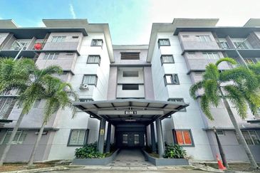 D'Camelia Court Nilai Impian