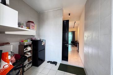 Avenue 2, Lake Valley