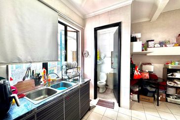 Avenue 2, Lake Valley