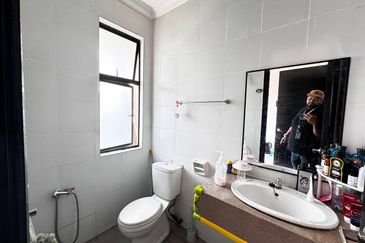 Avenue 2, Lake Valley