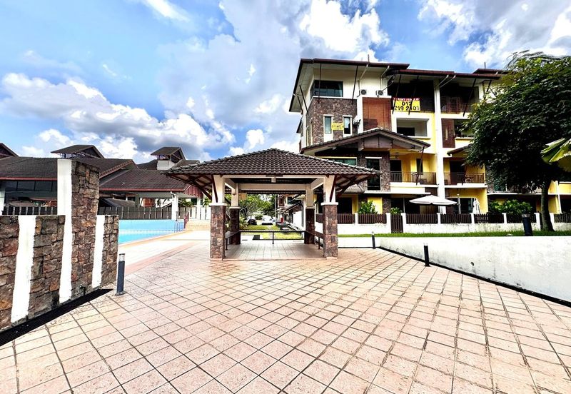 Avenue 2, Lake Valley