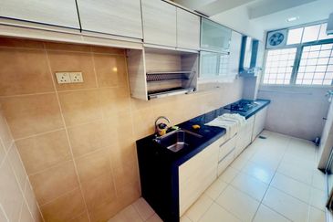 Beverly Tower @ Plaza Medan Putra