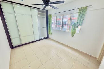 Beverly Tower @ Plaza Medan Putra