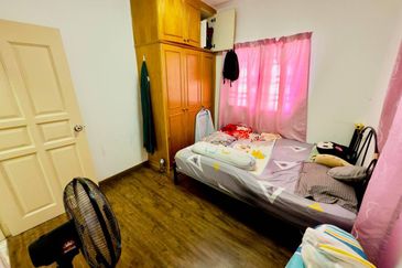 Endah Regal Condominium