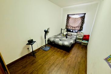 Endah Regal Condominium