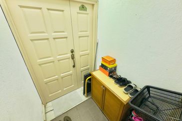 Endah Regal Condominium