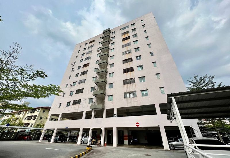 Green Suria Apartment