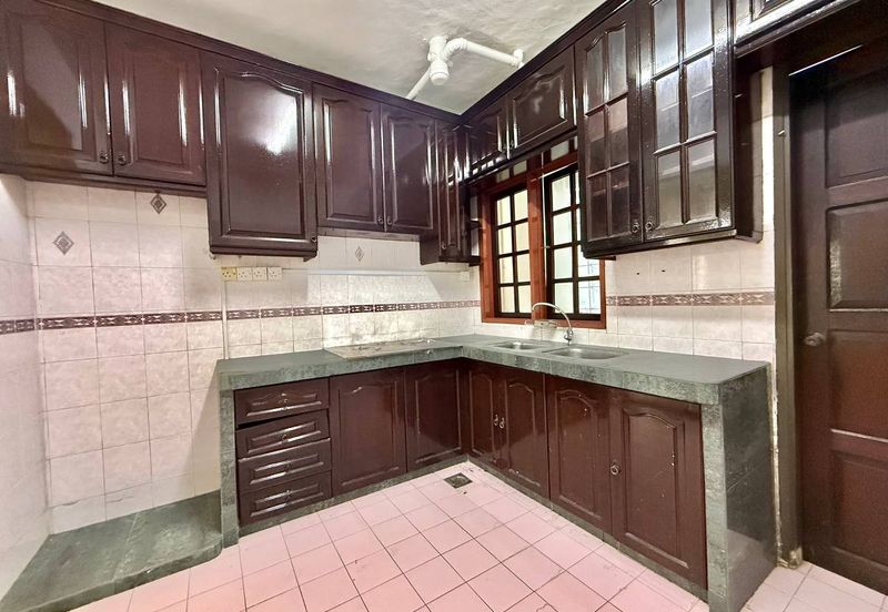 Subang Perdana Goodyear Court 10