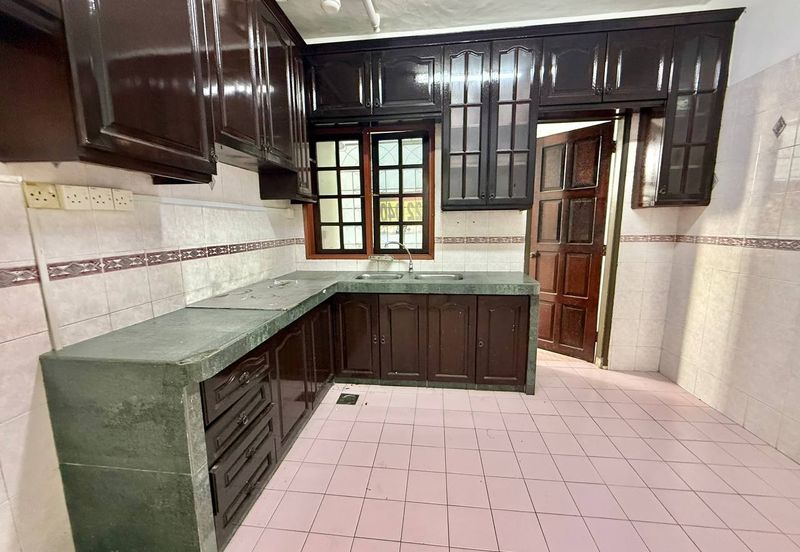 Subang Perdana Goodyear Court 10