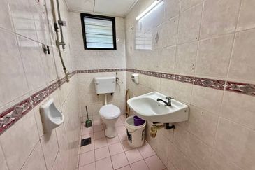 Subang Perdana Goodyear Court 10