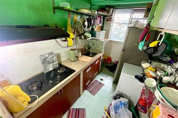 Pangsapuri Kenanga Sari