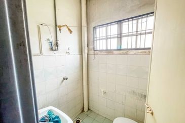 Lorong Cakera Purnama 12/13