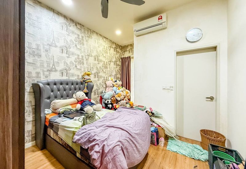 Parkfield Residences, Tropicana Heights