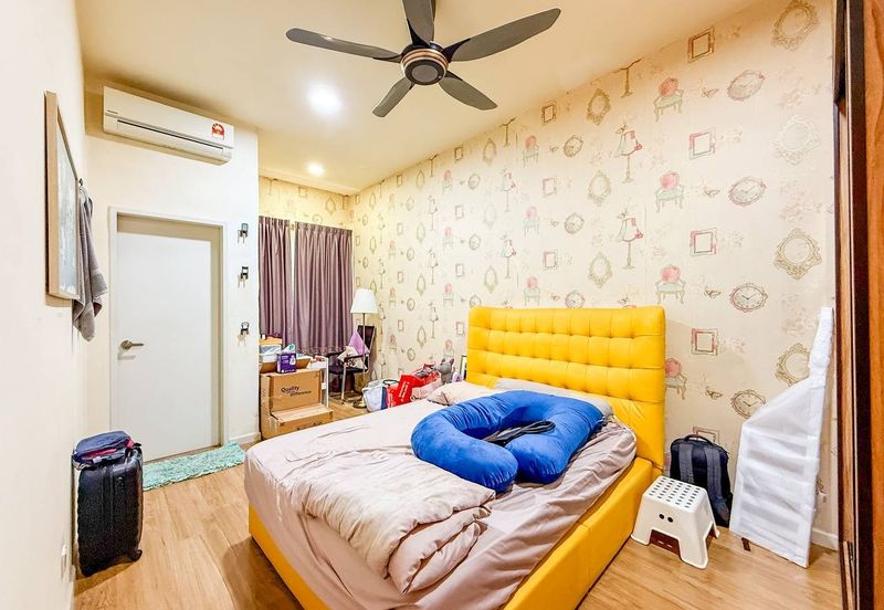 Parkfield Residences, Tropicana Heights