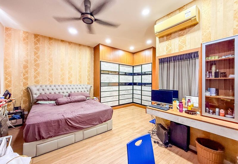 Parkfield Residences, Tropicana Heights