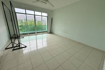 Bangi Avenue 3, Seksyen 7