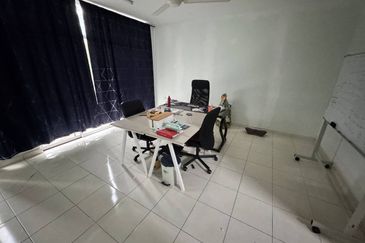 Bangi Avenue 3, Seksyen 7