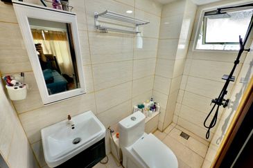 Danau Idaman Condominium