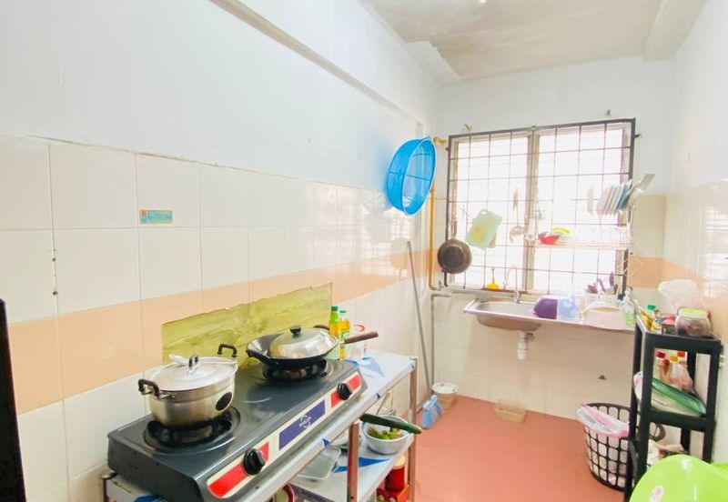 Pangsapuri Putra Damai