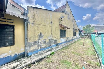 Taman Lembah Keramat AU5